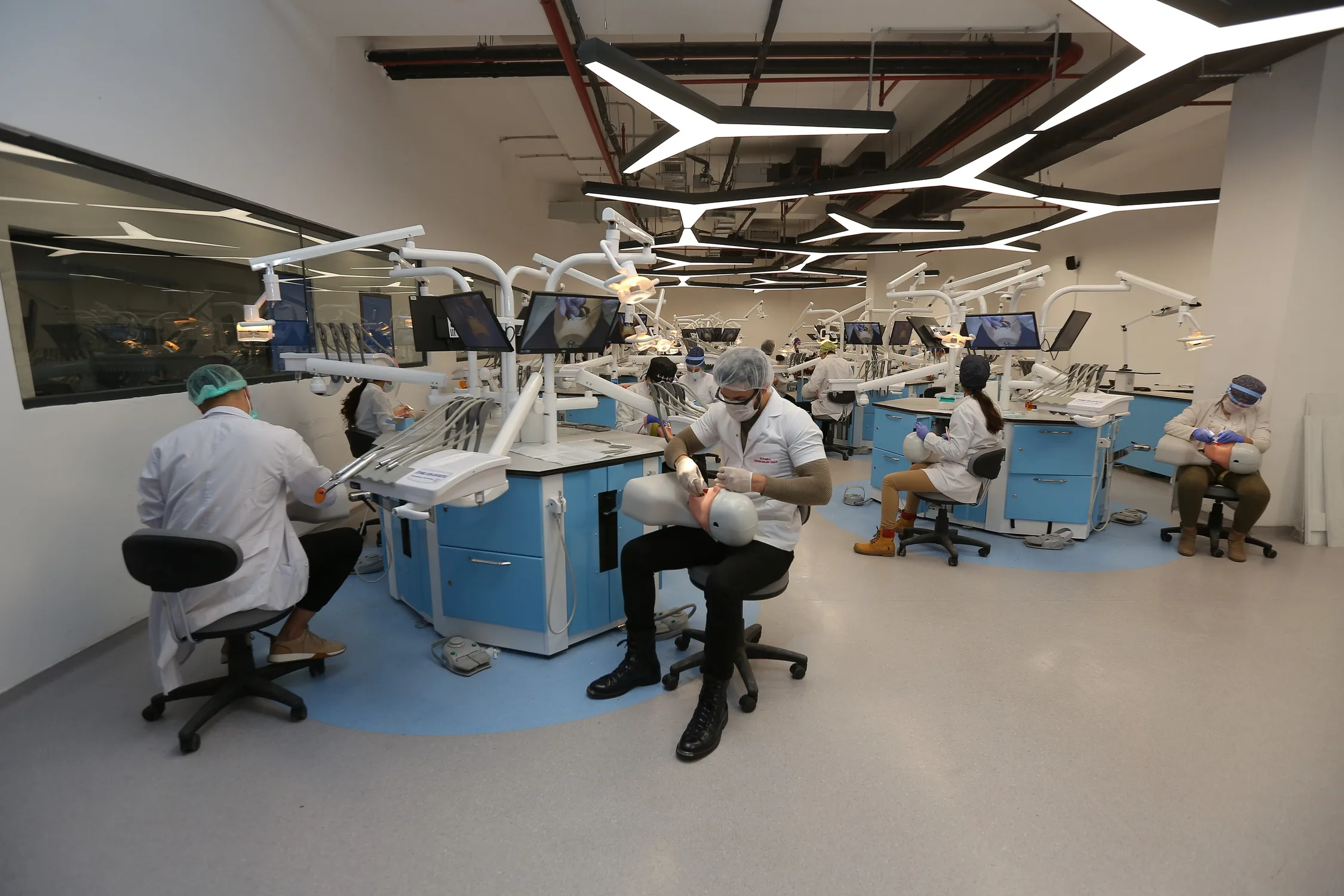 جامعة إسطنبول آيدن